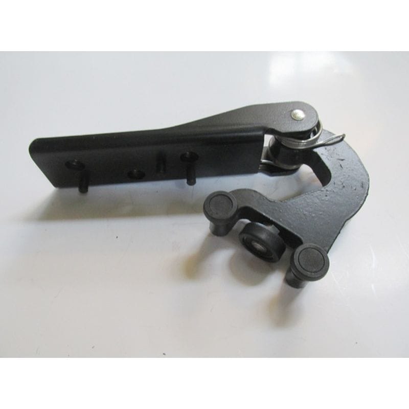 Renault Master 2011 - 2019 Sürgülü Kapı Alt Ray Bağlantısı Sağ 8200661119 Renault Master 2011 - 2019 Sürgülü Kapı Alt Ray Bağlantısı Sağ 8200661119